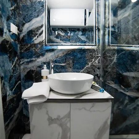 Nyaraló Luxury Near Center Tirana